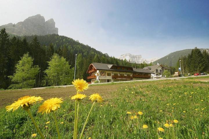 Appartamento per 2 persone, con Balcone e Terrazza nonché Giardino a Braies