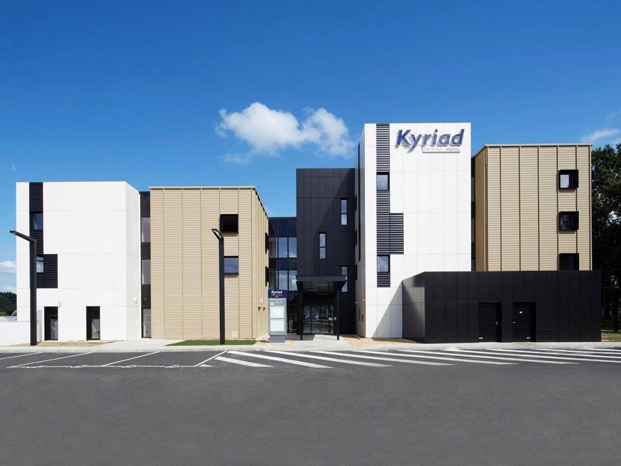 Kyriad Prestige Pau – Palais des Sports in Pau, Béarn
