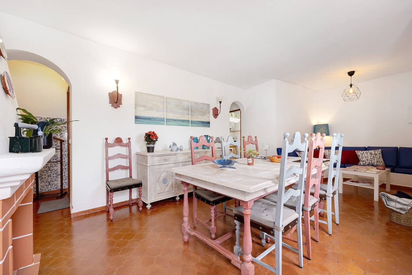 Entire apartment, Holiday Apartment "Casa Branca" with Private Terrace & Wi-Fi in Praia da Luz, Faro District