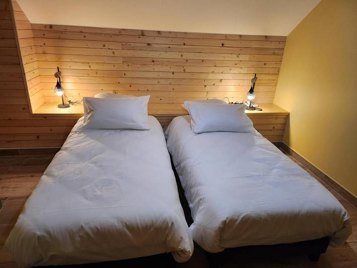 Chambre d’hôte pour 2 personnes, avec terrasse et vue dans Parc naturel régional du Haut-Jura - 2
