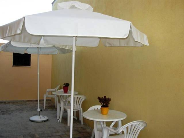 Mirsini Pansion in Karterados, Santorini
