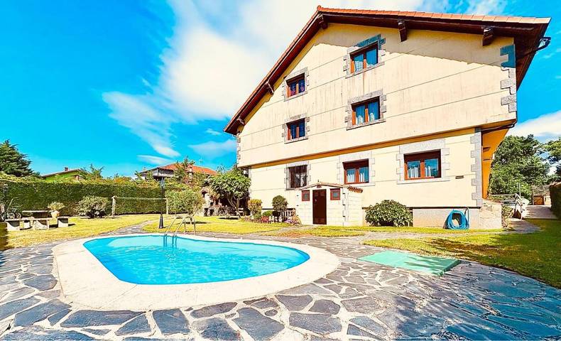 Casa de vacaciones para 6 personas, con vistas además de jardín y piscina - 1