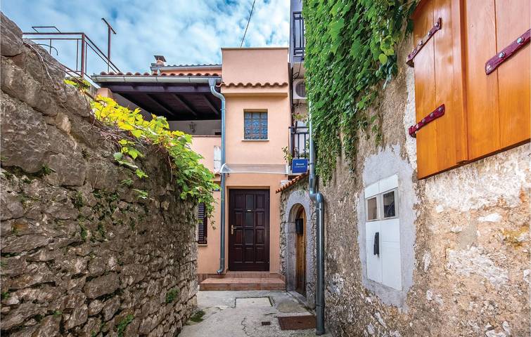 Ferienwohnung für 5 Personen, mit Terrasse in Selce