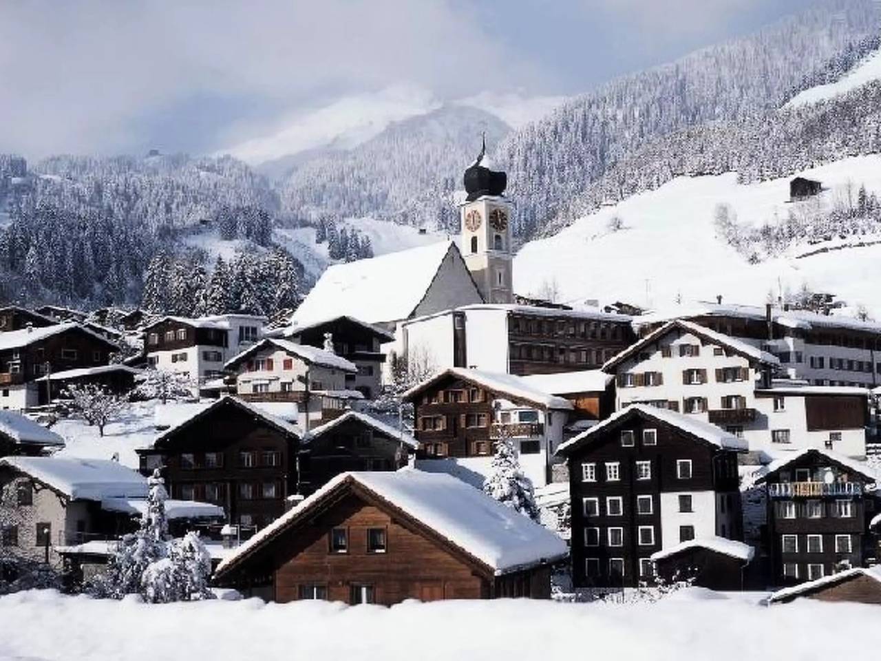 Ganze Wohnung, 2 Zimmer 6 Personen in Disentis, Surselva