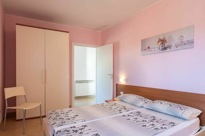 Ferienwohnung für 18 Personen, mit Garten und Terrasse in Pietrabruna - 2