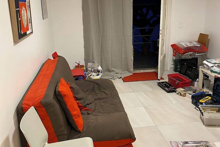 Appartement entier, Appartement rénové, vue mer, orienté S-O,  terrasse, prés Monaco, plage Mala in Cap-d'Ail, Côte méditerranéenne (France)