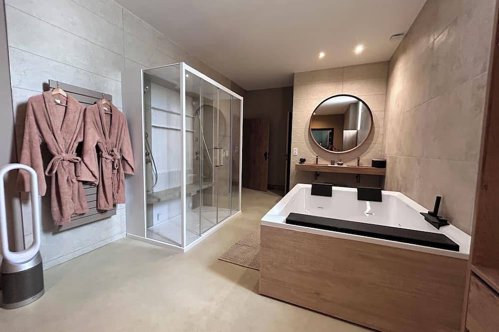 Luxury private suite, the colonial house in Torreilles, Côte d'Améthyste