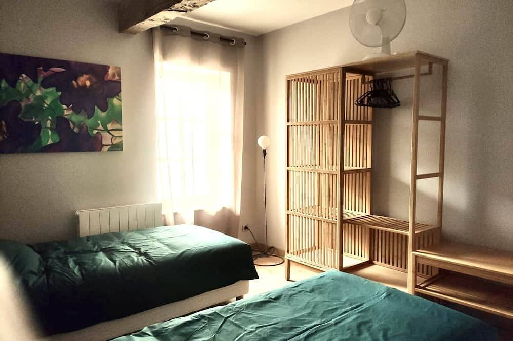 Gîte 4* pour 2 à 6 personnes avec vue panoramique et piscine à débordement in Espiens, Région de Nérac