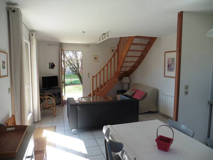 Chalet pour 7 personnes, avec terrasse, animaux acceptés dans le Jura - 4