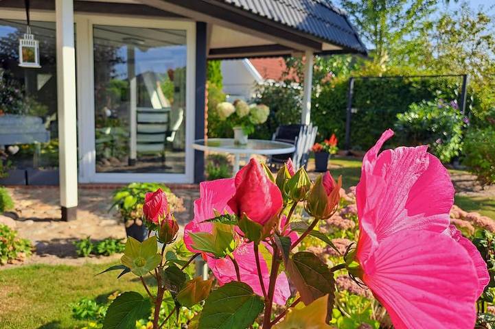 Ferienwohnung für 3 Personen, mit Garten in Klockenhagen