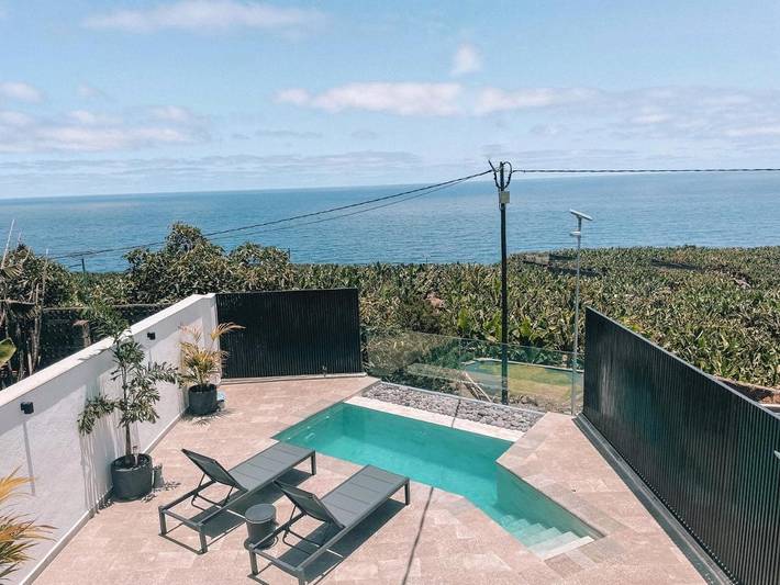 Ferienhaus für 2 Personen, mit Terrasse und Pool sowie Ausblick