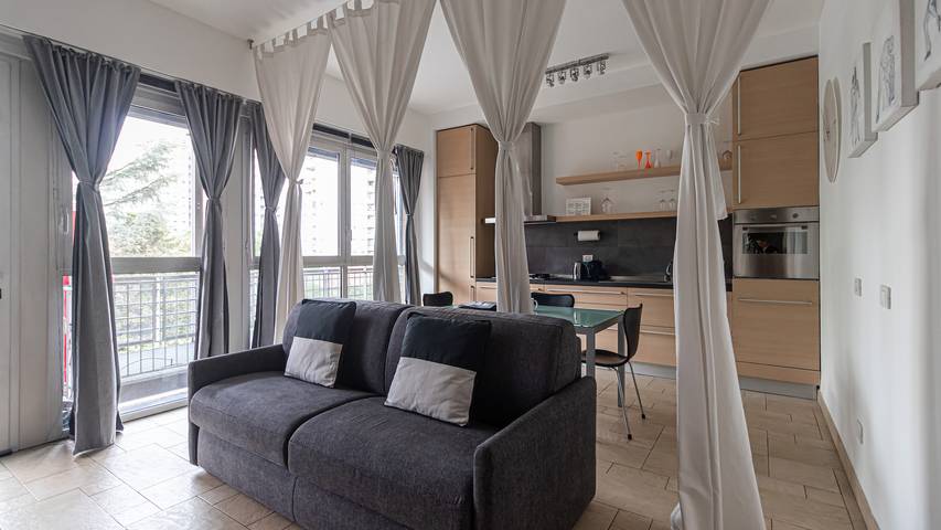 Ferienwohnung für 6 Personen, mit Balkon und Whirlpool in Mailand - 2