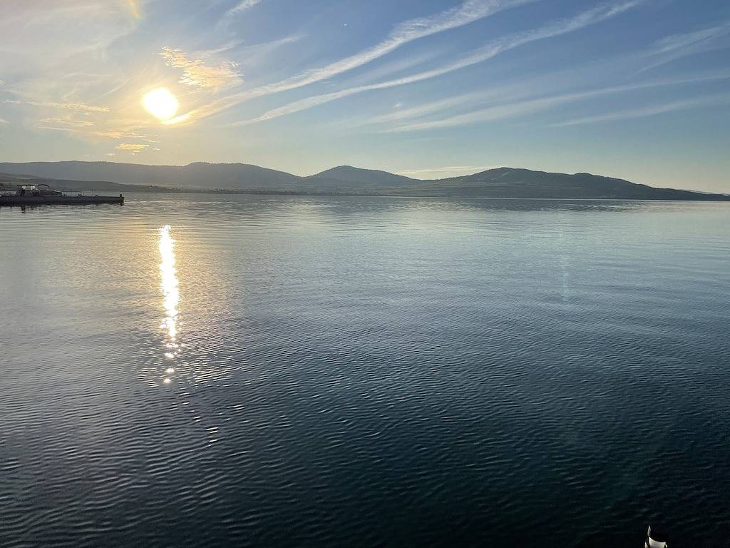 Ganze Wohnung, Water Wonderland on Flathead Lake!! And Winter Wonderland in under an hour! in Polson, Flathead Nationalwald