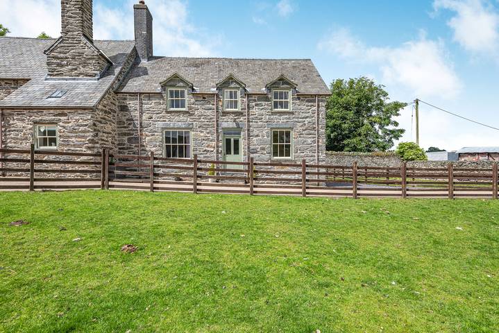 Log cabin for 2 people, with garden in Snowdonia