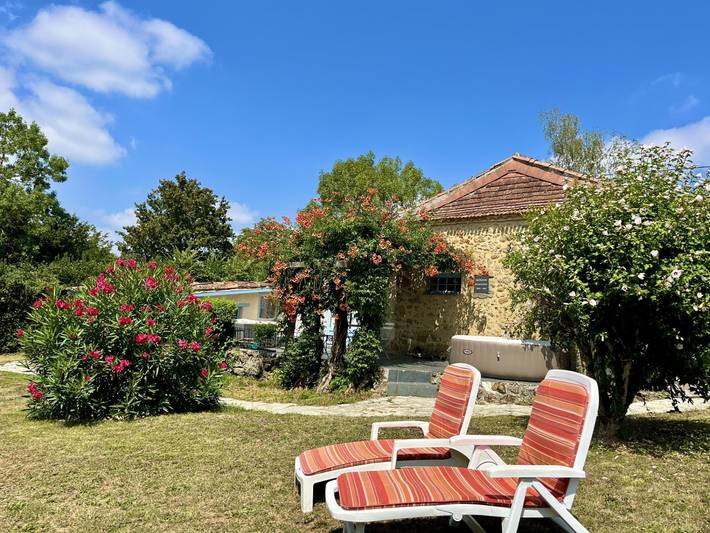 Gîte pour 4 personnes, avec jardin et terrasse, animaux acceptés dans le Gers - 2