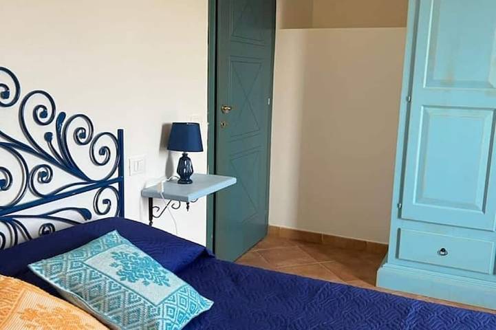 Gîte pour 5 personnes, avec balcon ainsi que piscine et jardin à Sant'Anna Arresi - 4