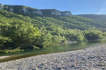 Chalet pour 5 personnes, avec jardin et balcon dans l' Aveyron
