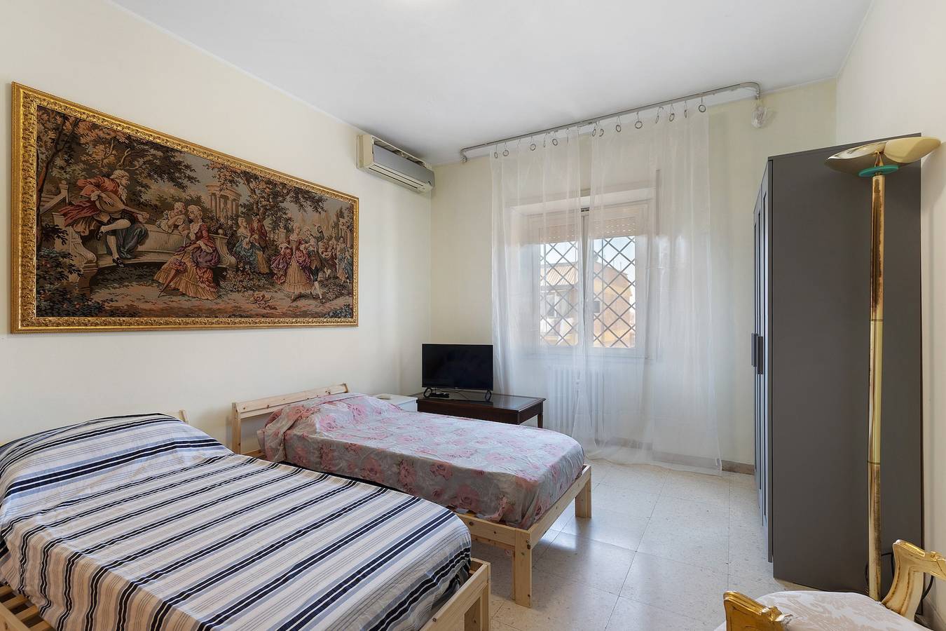 Ganze Wohnung, Ferienwohnung 'Romaamor Casavacanze' mit privater Terrasse, Wlan und Klimaanlage in Rom, Rom Provinz
