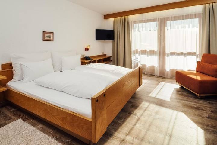 Hotel für 4 Personen, mit Ausblick und Pool sowie Sauna und Garten in Serfaus - 4