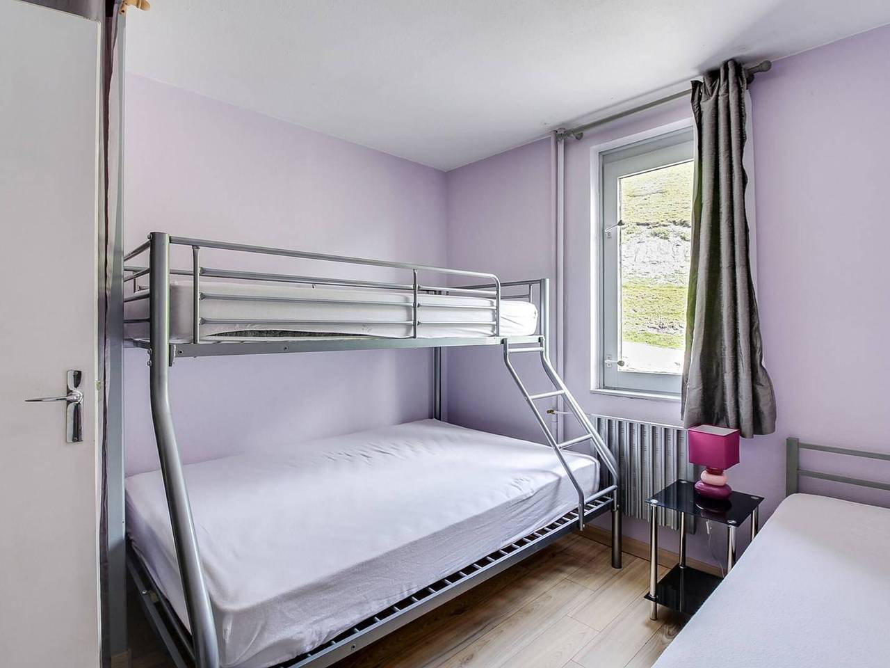 Appartement entier, Appartement 6 pers. face aux pistes, balcon sud, Tv, cuisine équipée, ski-in/ski-out, La Mongie in La Mongie, Bagnères-de-Bigorre