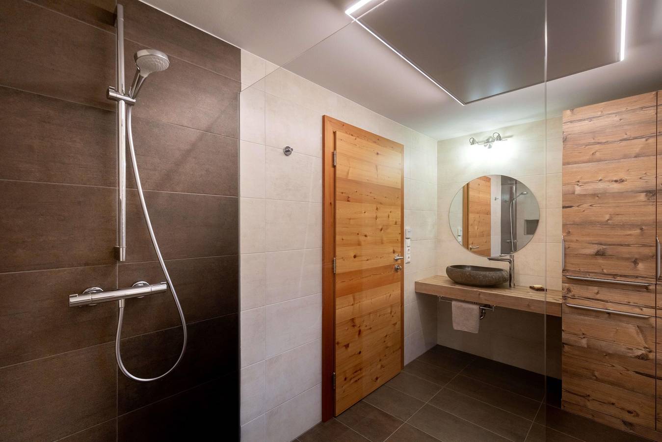Ganze Ferienwohnung, Appartement/Fewo, Bad, Wc, 2 Schlafräume in Schobergruppe, Oberlienz