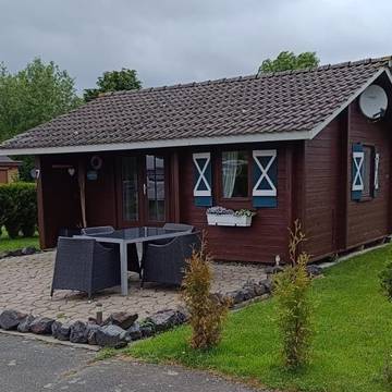 Bungalow für 4 Personen, mit Garten und Terrasse, mit Haustier an der Wurster Nordseeküste