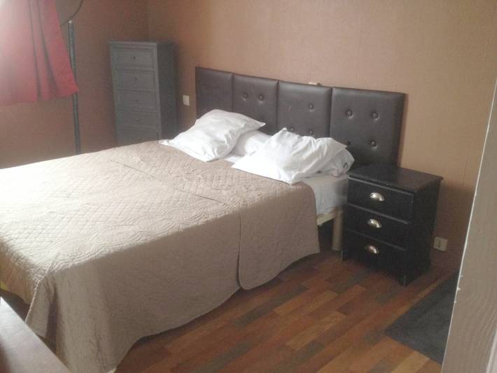 Hôtel pour 6 personnes, avec terrasse, animaux acceptés dans Vire Normandie - 2