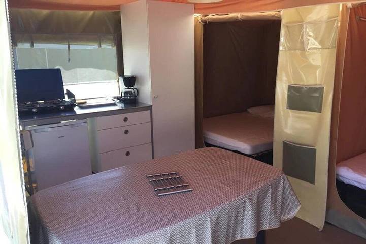 Mobil home pour 4 personnes à Baye - 2