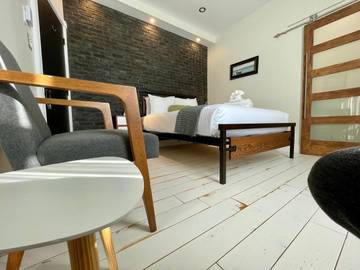 Hôtel pour 4 personnes, avec sauna et piscine ainsi que jardin et vue dans Baie-Saint-Paul