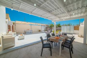 Cottage pour 8 personnes, avec terrasse, adapté aux familles à Torre Chianca