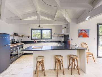 Gîte pour 10 personnes, avec jardin et terrasse à Saint-Clément-des-Baleines