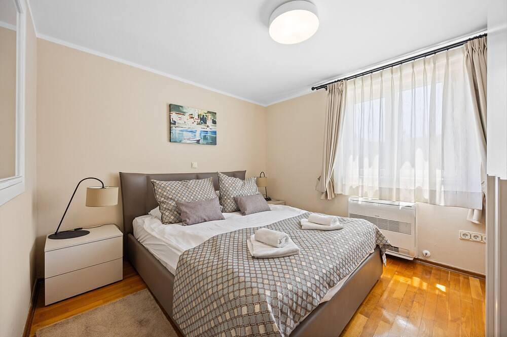 Villa Andrea for 17 people with private 40 m2 pool & pet friendly near Poreč in Musalez, Porec und Umgebung
