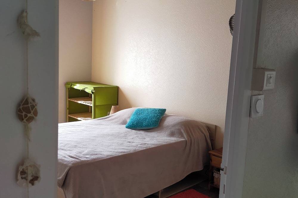 Maison rénovée 6 pers – Jardin clos, terrasse – 15 min des plages vendéennes in Curzon (homonymie), Vendée