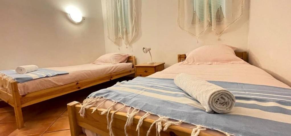 Gîte pour 4 personnes, avec Balcon et Terrasse dans Office De Tourisme De Cassis - 3