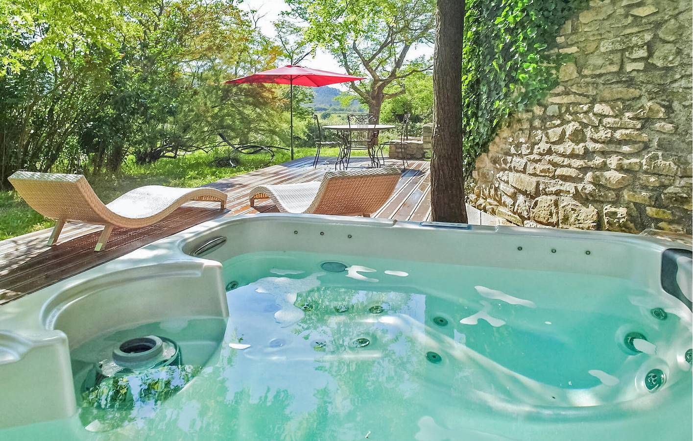 Luxusvermietung mit Pool, Aussicht und Parkplatz: 2km von Gailhan in Carnas, Mittelmeerküste (Frankreich)