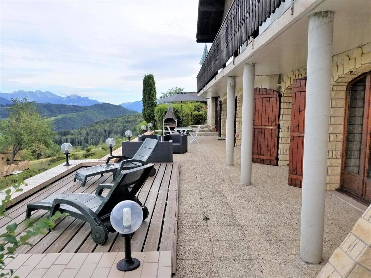Appartement entier, Two-Bedroom Apartment in Boëge, Région de Thonon-les-Bains