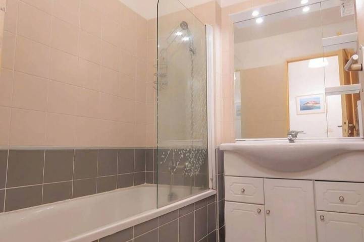 Appartamento intero, Casa Gabo - Lozari, quiet, pool with ocean view, entire place, air-conditioned. in Losari, Belgodere