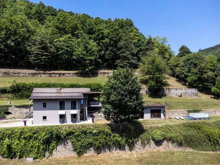 Villa per 6 persone, con giardino e piscina nonché sauna in Langhe