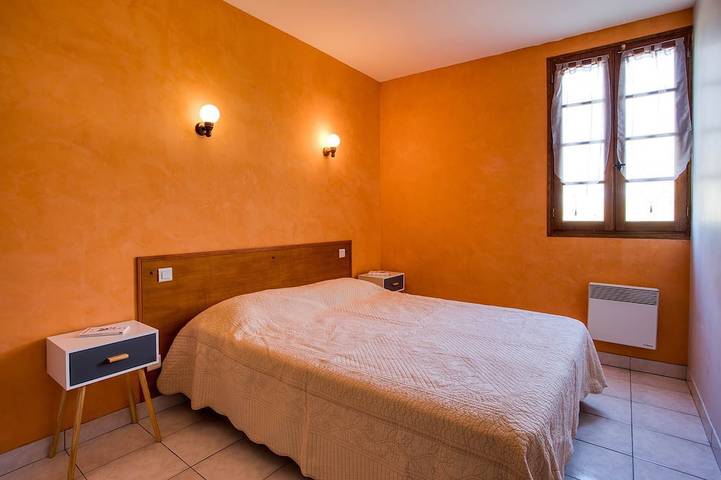 Location de vacances pour 8 personnes, animaux acceptés à Saint-Crépin-et-Carlucet - 2