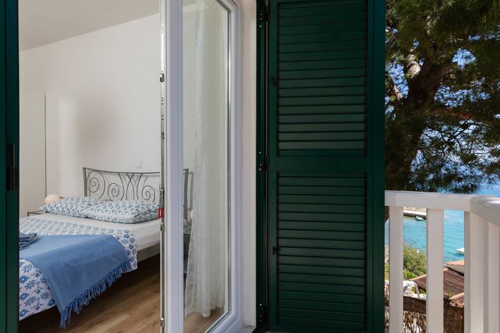 Ferienwohnung für 3 Personen, mit Balkon/Terrasse und Balkon in Mimice