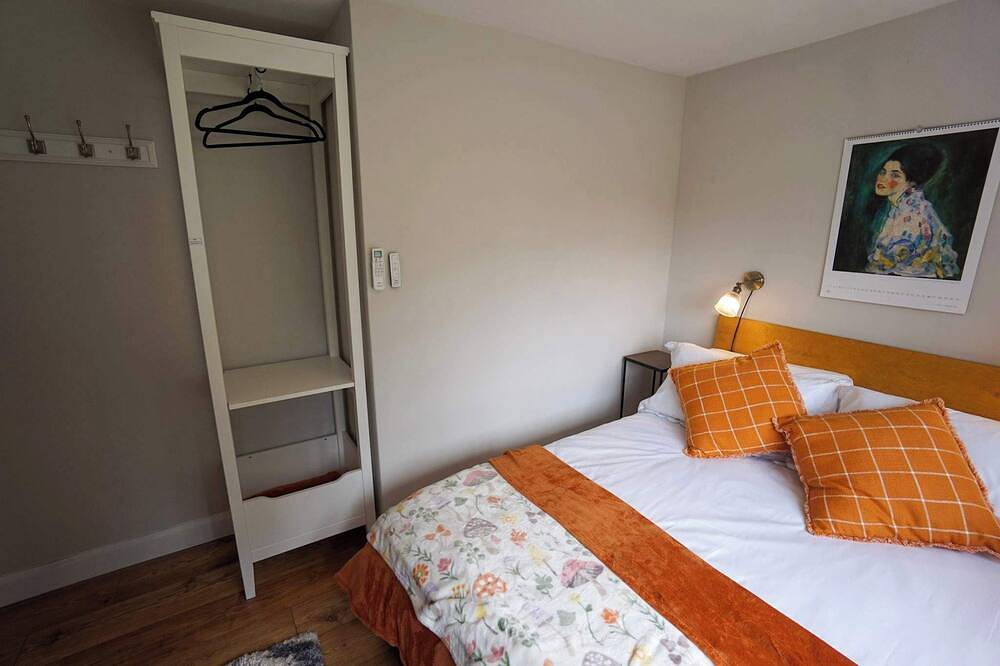 Beautiful 2 Bed Home with Spacious Garden in Stevenage, Hertfordshire