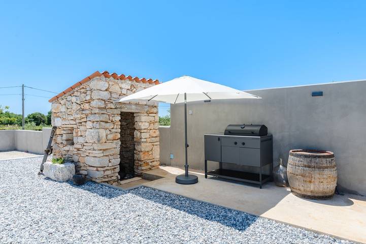 Villa Tonka - schöne Villa mit privatem Pool in Pula in Valtura, Südküste Istrien