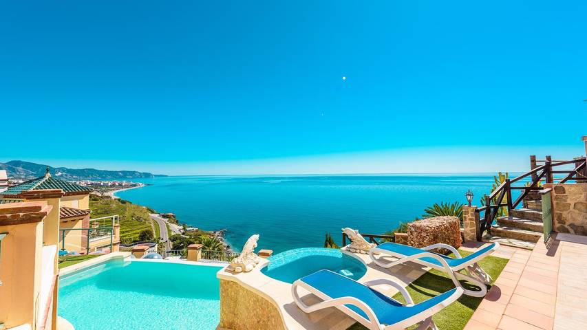 Ferienhaus für 6 Personen, mit Balkon/Terrasse in Torrox - 2