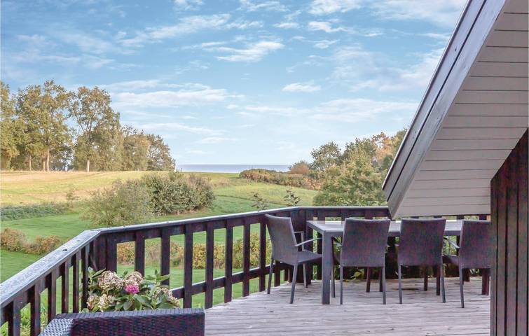 Ferienhaus für 6 Personen, mit Terrasse in Båring Strand