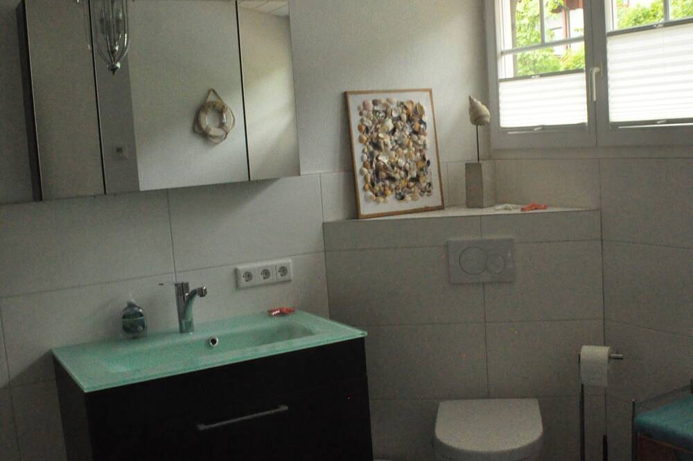 Luxus Ferienwohnung in Villa bei Radolfzell\ngroße Terasse mit Panoramablick in Radolfzell am Bodensee, Landkreis Konstanz