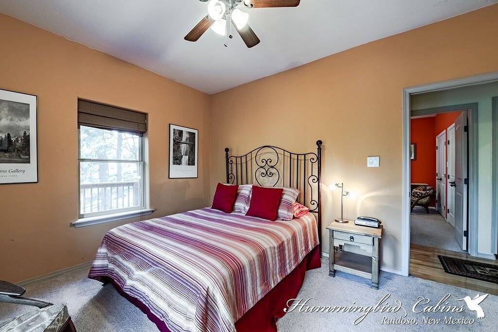 Ein großartiges Bergvergnügen: \"Kommen Sie und entspannen Sie sich maximal\" mit Whirlpool. in Alto, Ski Apache