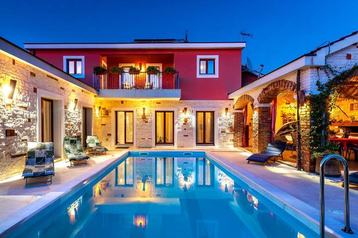 Villa pour 8 personnes, avec terrasse et sauna ainsi que jardin et piscine à Šibenik - 3