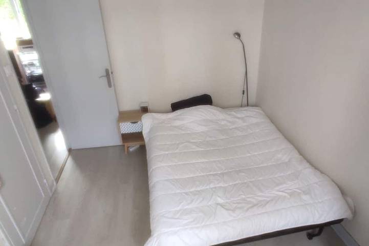 Ganze Wohnung, Room on the ski route, close to the town center, in a quiet location in Bourgoin-Jallieu, La Tour-du-Pin und Umgebung