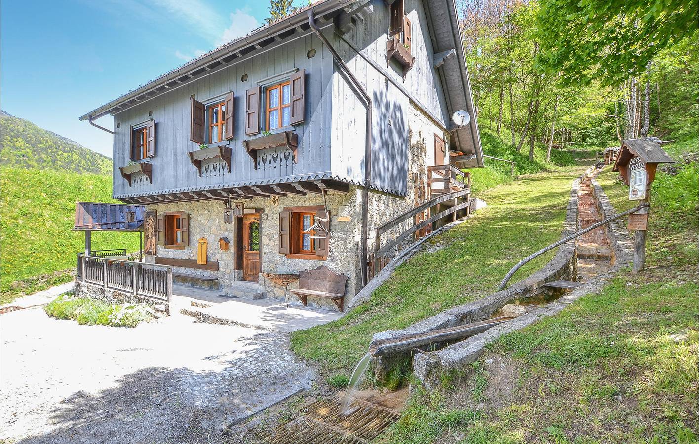 Gemütliches 1BR Apartment in der Nähe von Stadt & Fluss in Comeglians, Südliche Karnische Alpen
