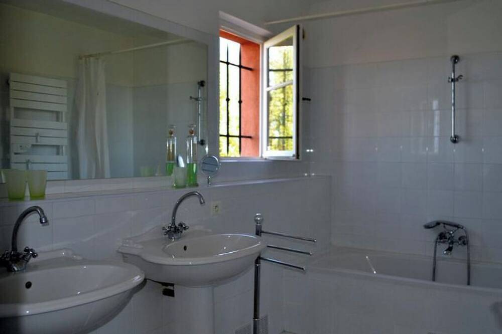 Magnifique villa provençale avec piscine dans un domaine privé au calme in Tourtour, Région de Draguignan